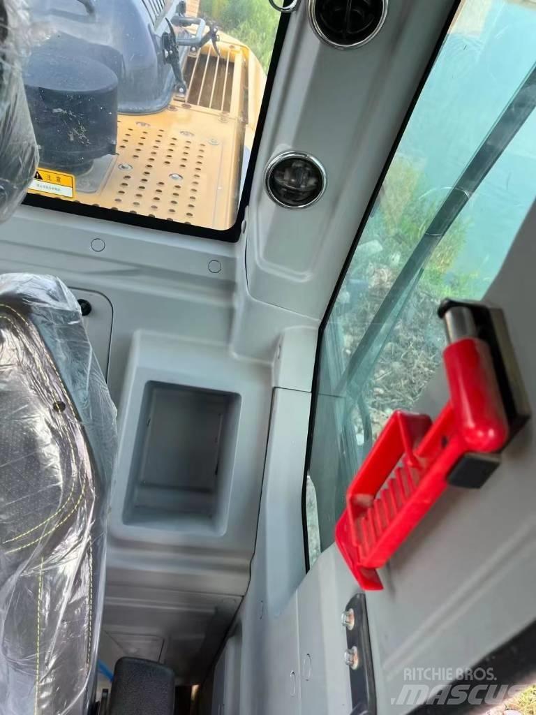 XCMG XE200DA Escavatori cingolati