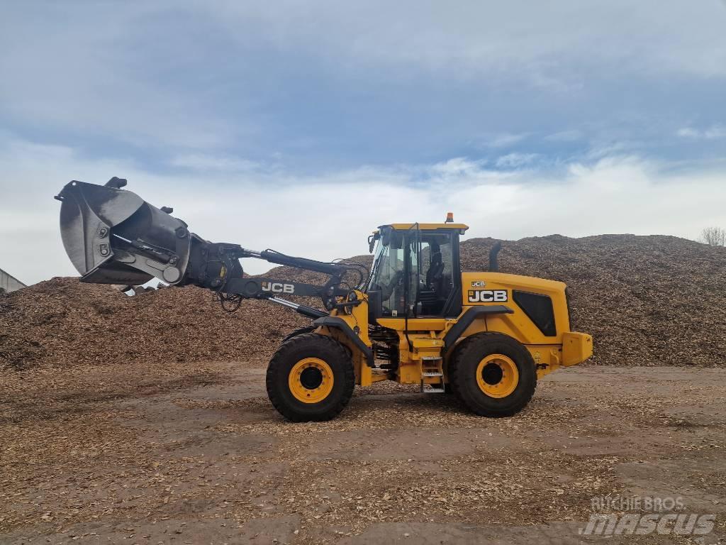 JCB 427 HT Pale gommate
