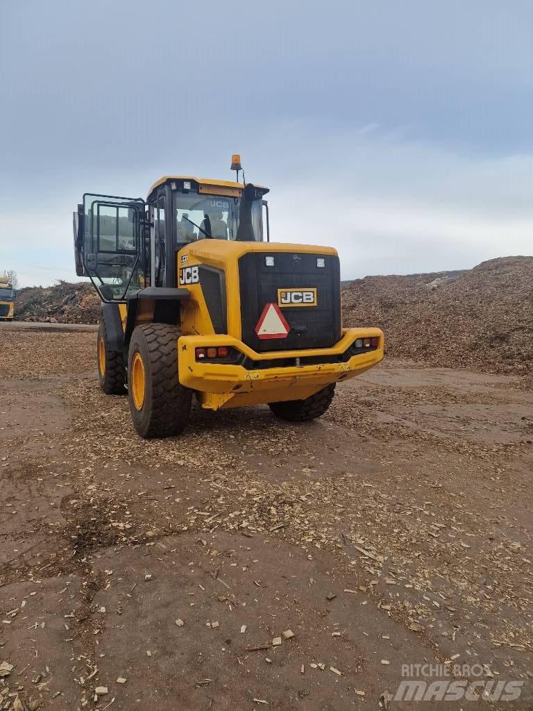 JCB 427 HT Pale gommate