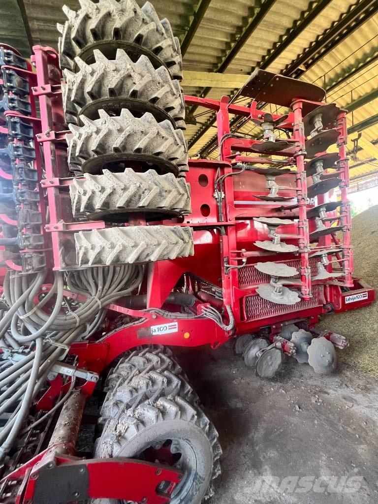 Horsch Pronto 6 DC Perforatrici