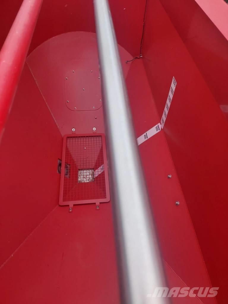 Horsch Pronto 6 DC Perforatrici