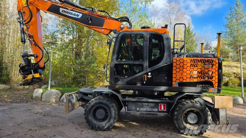 Doosan DX 170 W Escavatori gommati