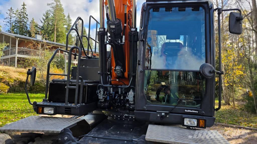 Doosan DX 170 W Escavatori gommati