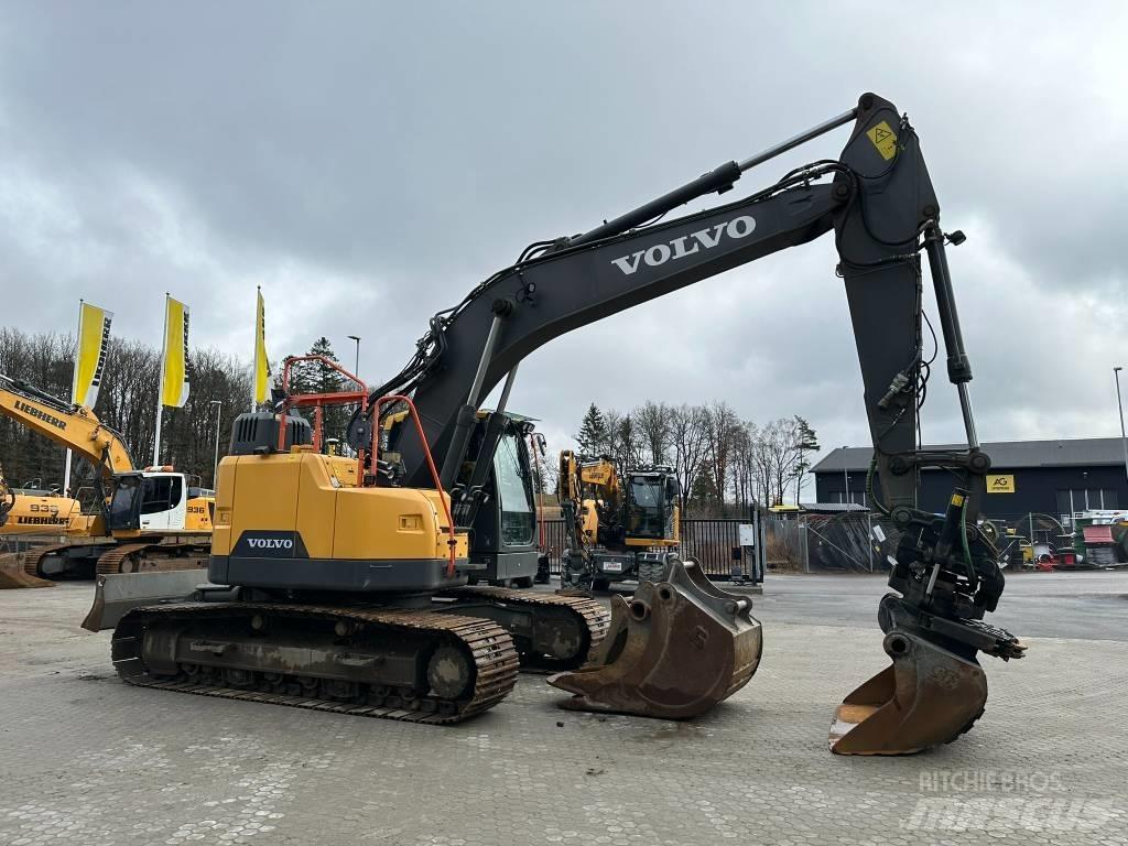 Volvo ECR 235 E LC Escavatori cingolati