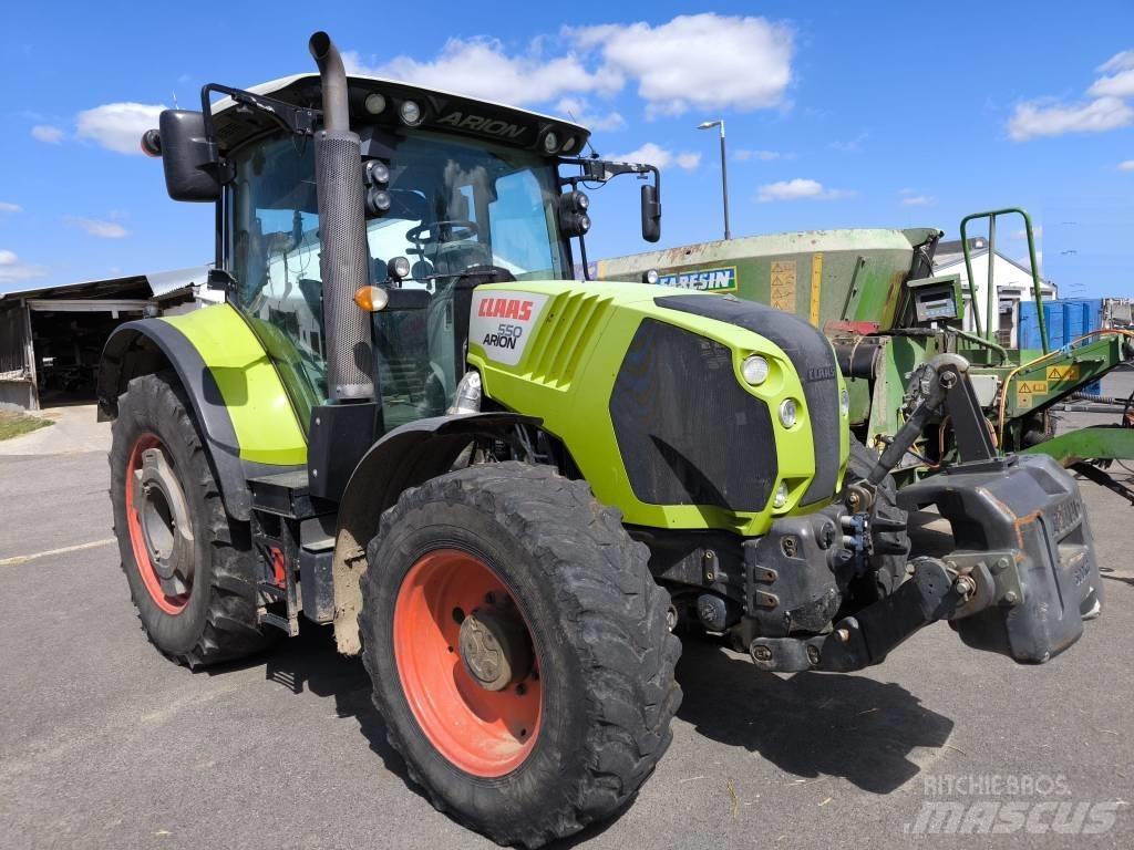 CLAAS Arion 550 Trattori