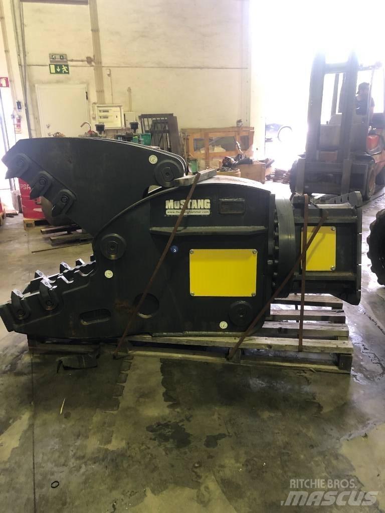 Mustang RH24 Costruzioni - Altro