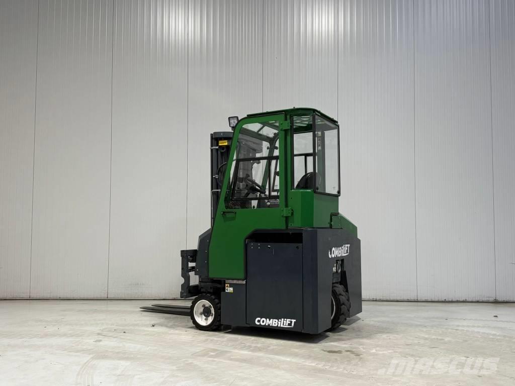 Combilift CBE2500 Carrello elevatore retrattile a 4 vie