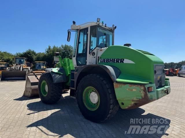 Liebherr L 538 Pale gommate