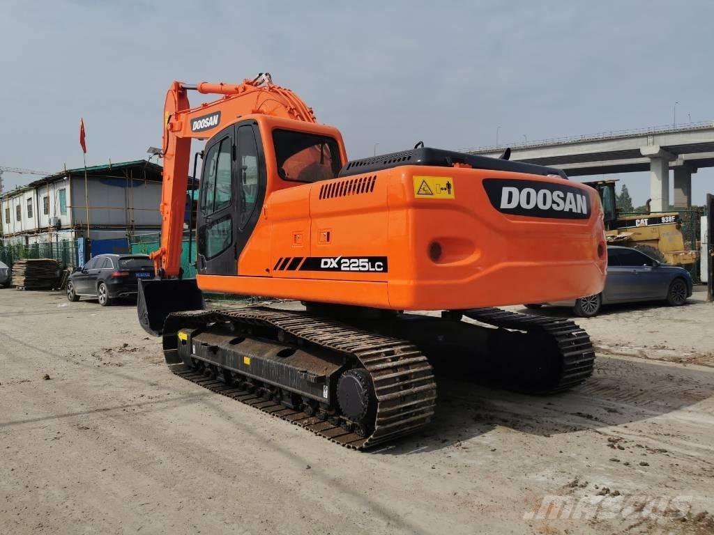 Doosan DX 225 LC Miniescavatori