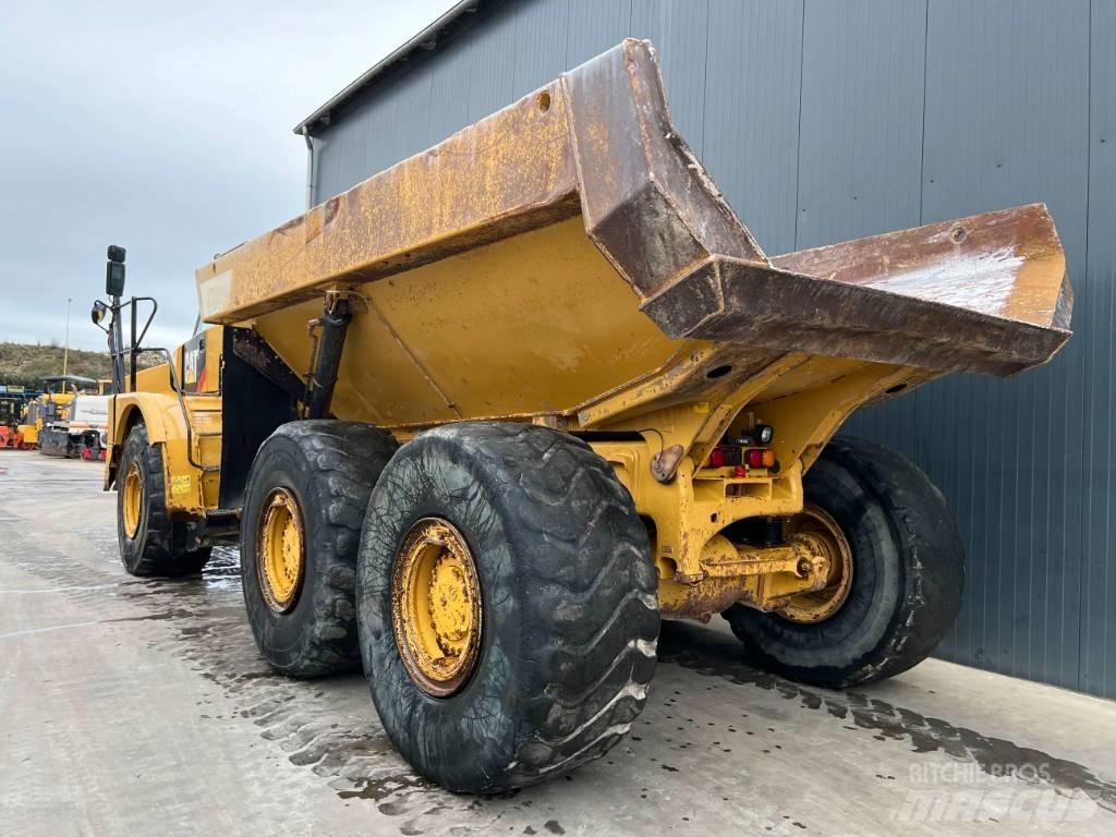 CAT 735B Dumpers articolati