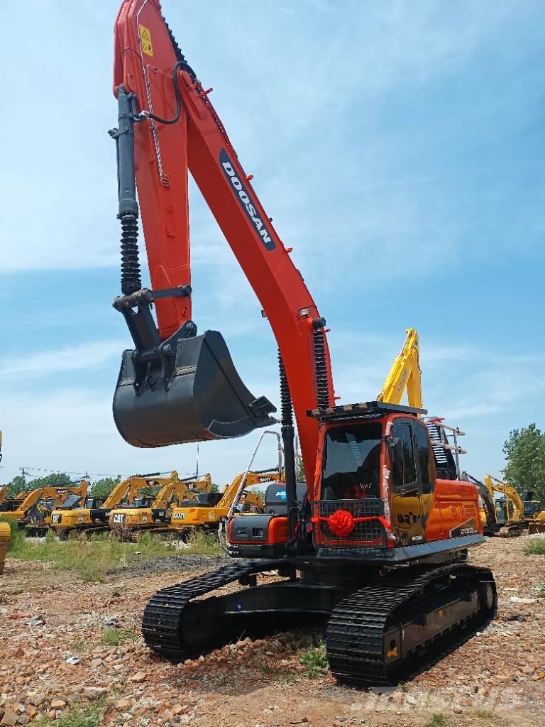 Doosan DX 300 Escavatori cingolati