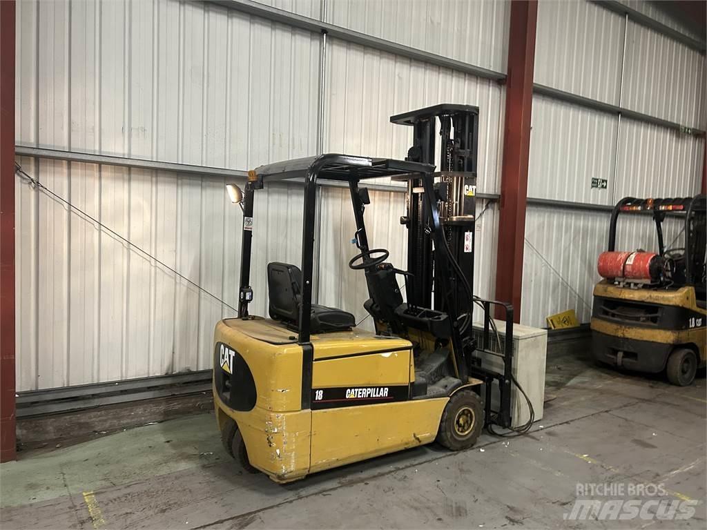 CAT EP18KT Carrelli elevatori elettrici