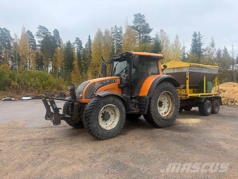 Valtra N142 Trattori