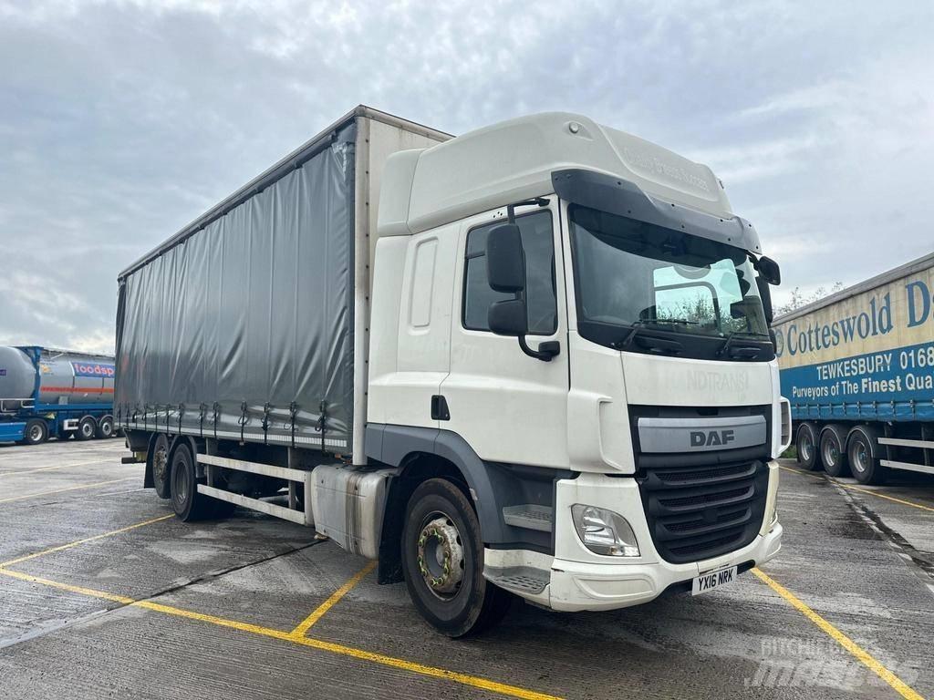 DAF CF330 Motrici centinate