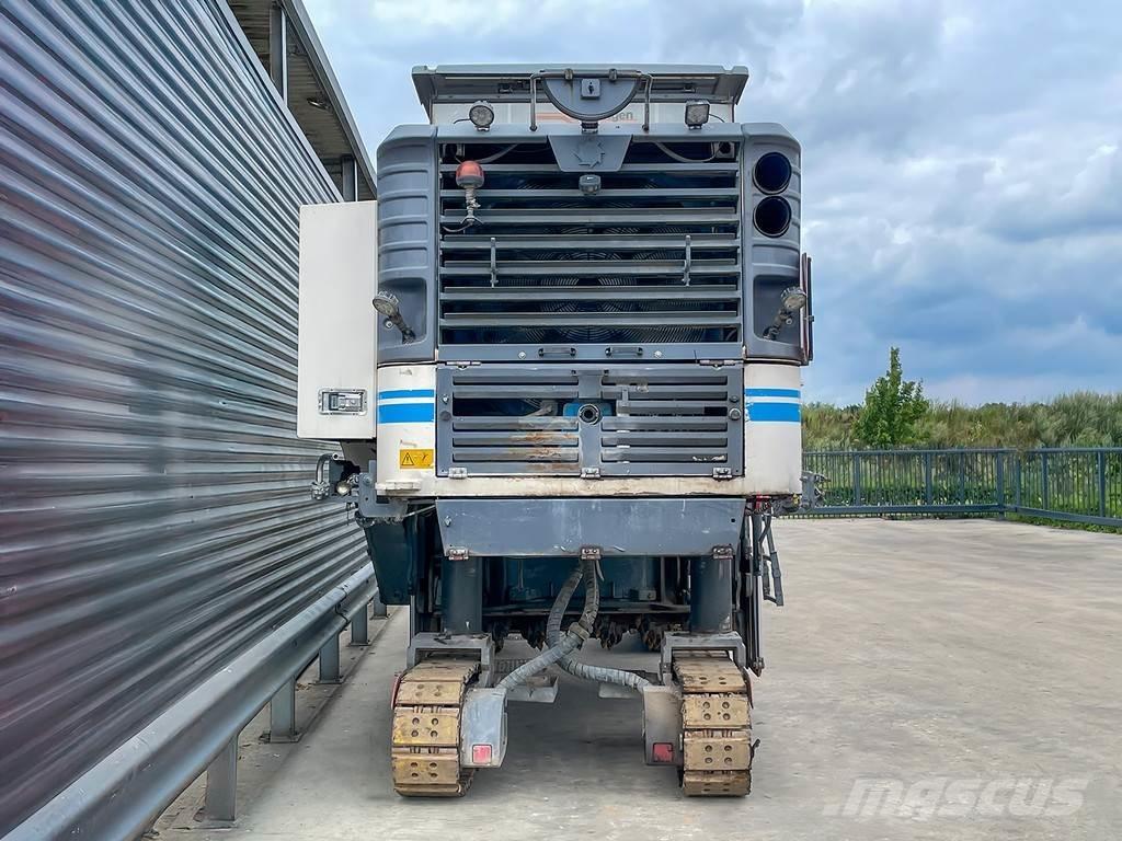 Wirtgen W 210 Fresa a freddo per asfalto