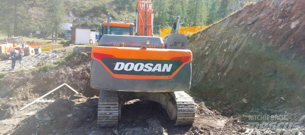 Doosan DX 235 Escavatori cingolati