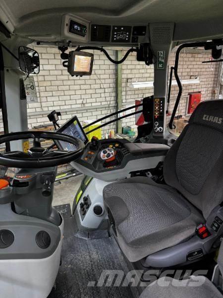 CLAAS AXION 830 Trattori