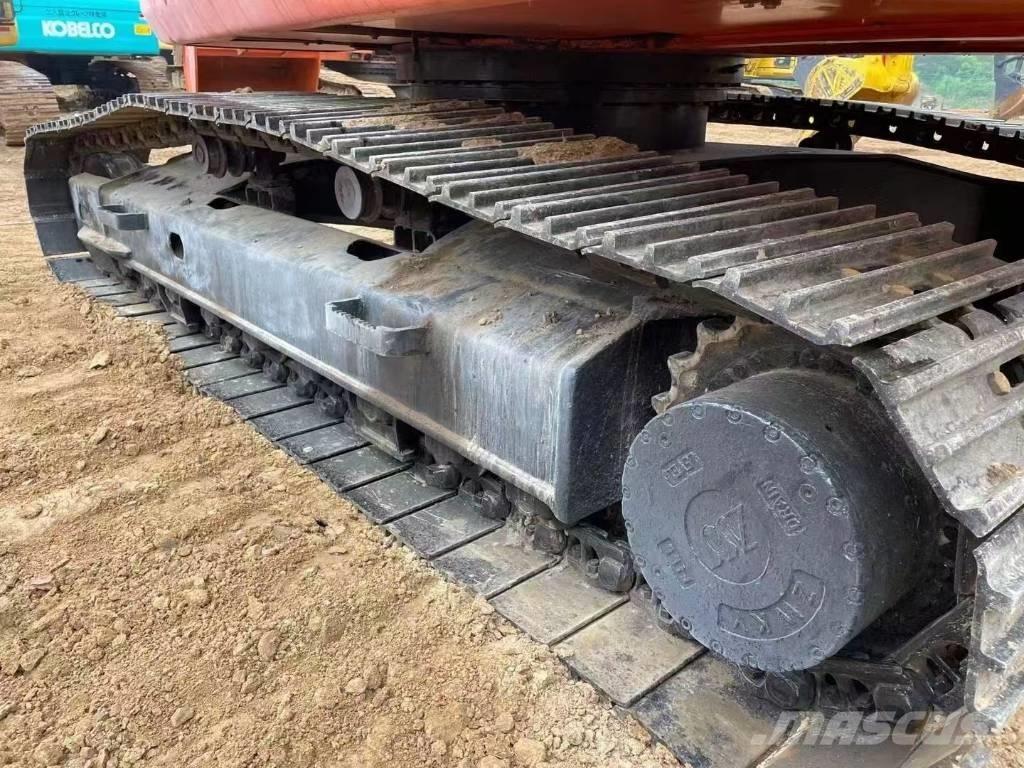 Doosan 225-7 Escavatori cingolati