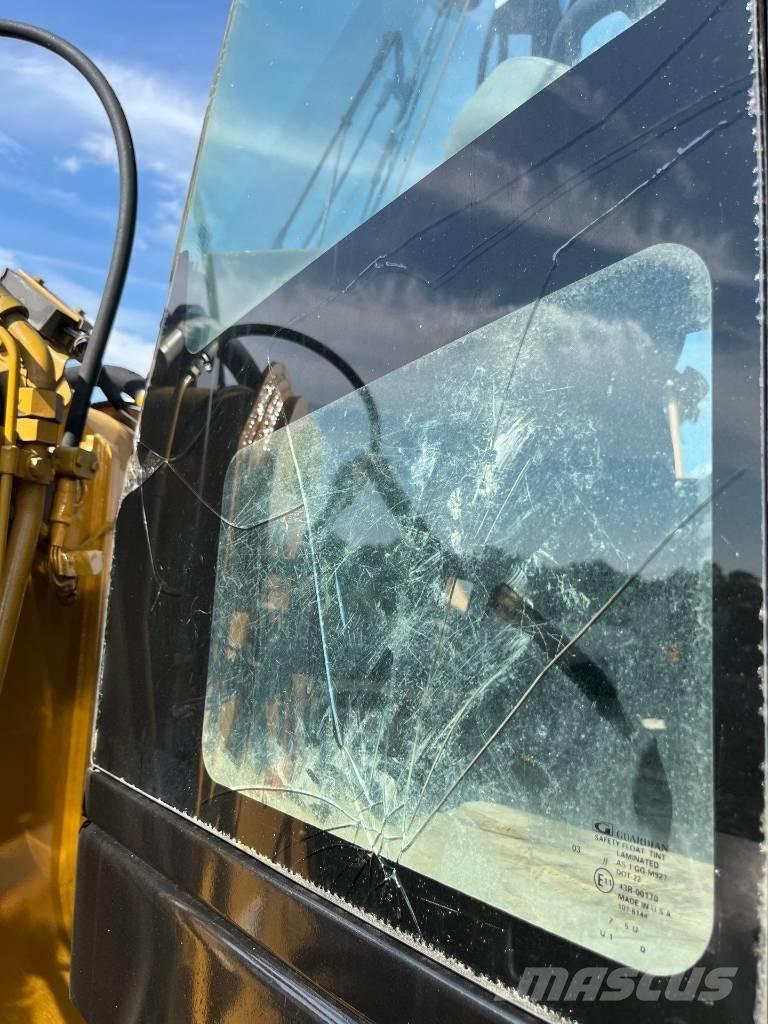 CAT 924 G HL Pale gommate