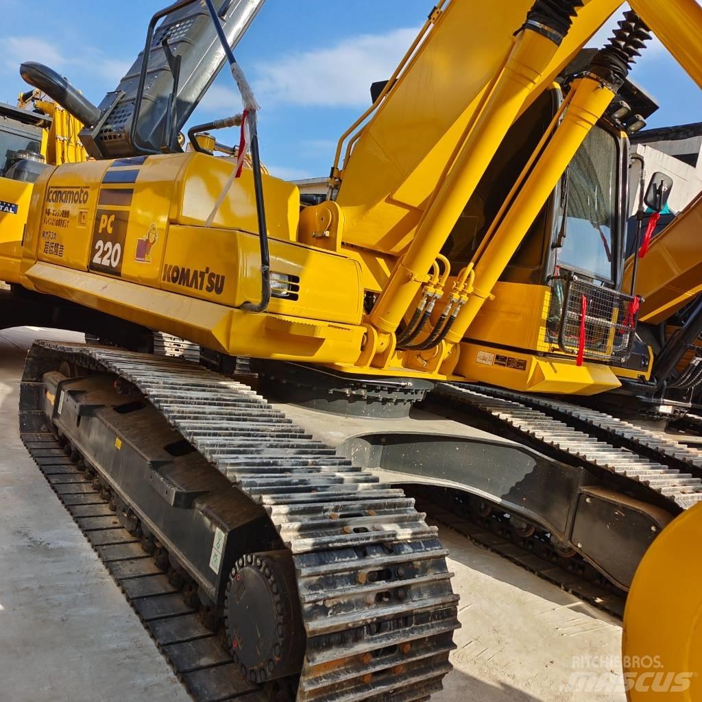 Komatsu PC 220-8 Escavatori cingolati