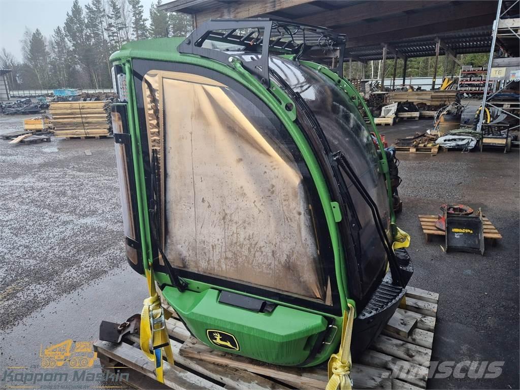 John Deere 1270G Cabine e interni