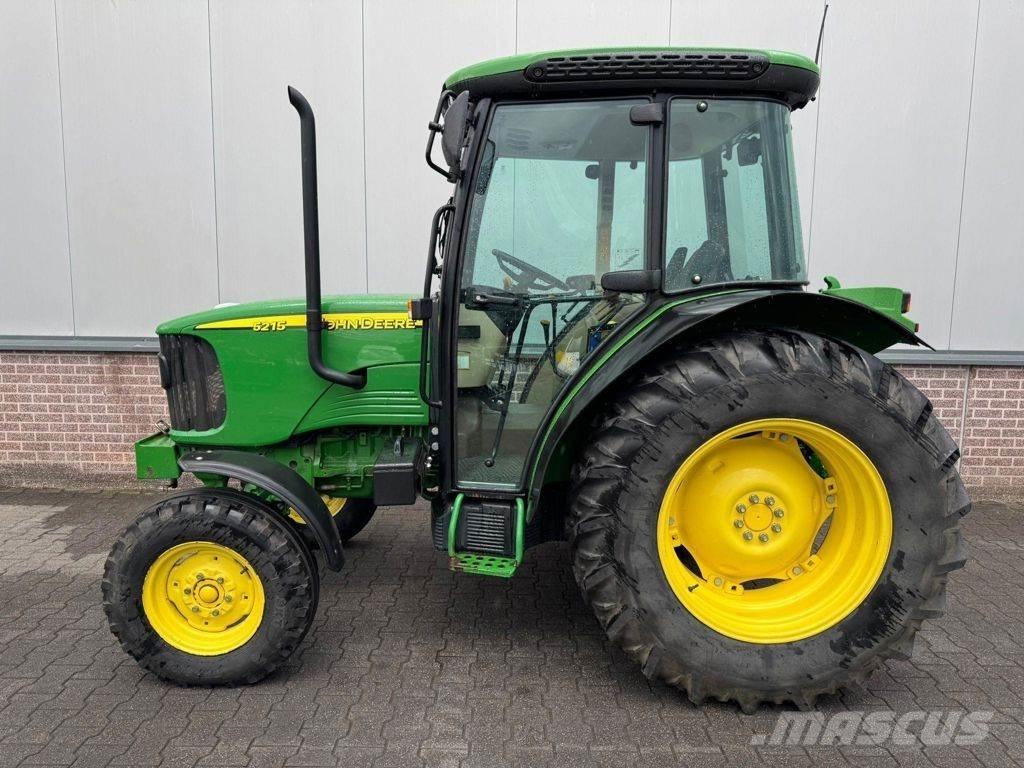 John Deere 5215 Trattori