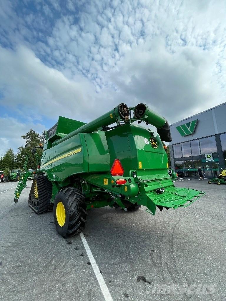 John Deere T670 i Mietitrebbiatrici