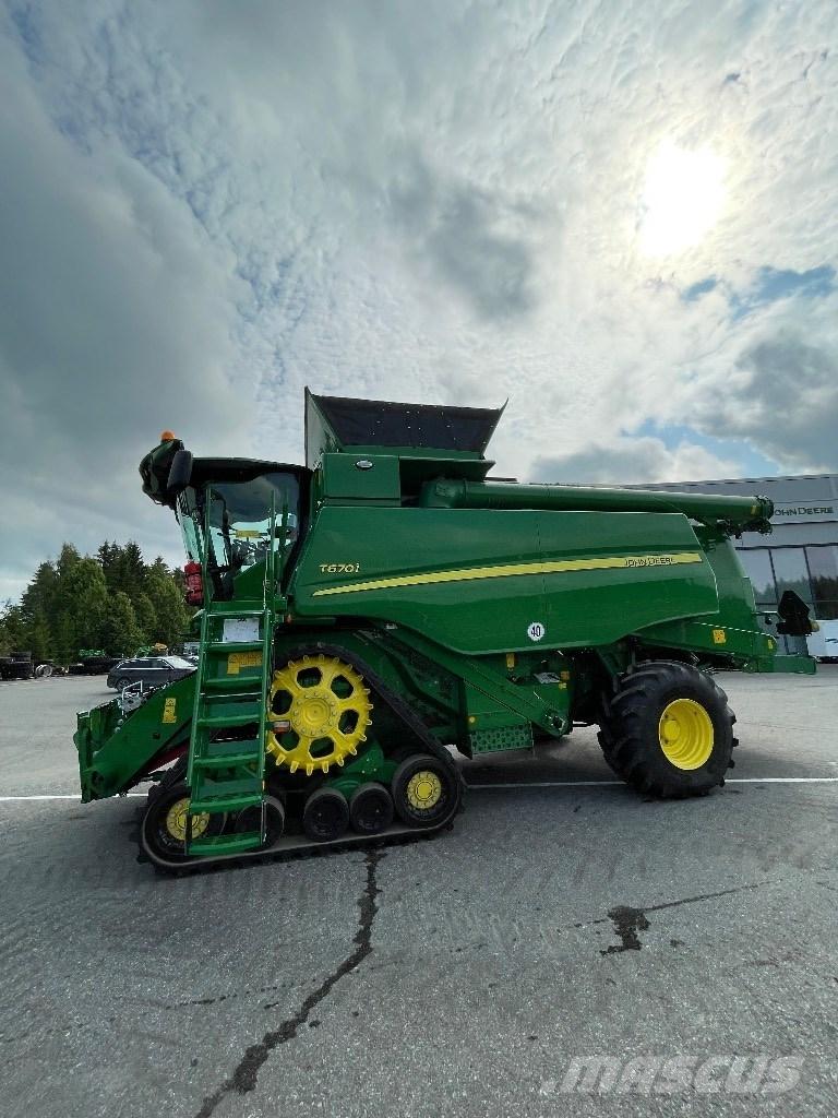 John Deere T670 i Mietitrebbiatrici