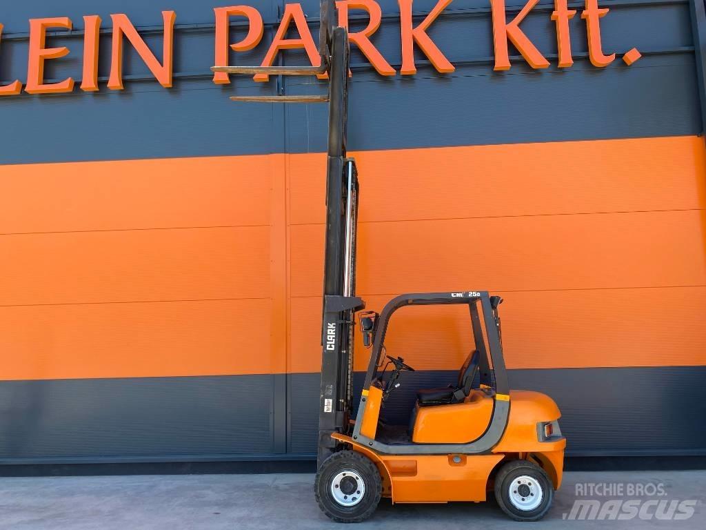 Clark CMP 25 Carrelli elevatori diesel