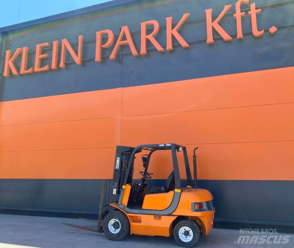 Clark CMP 25 Carrelli elevatori diesel