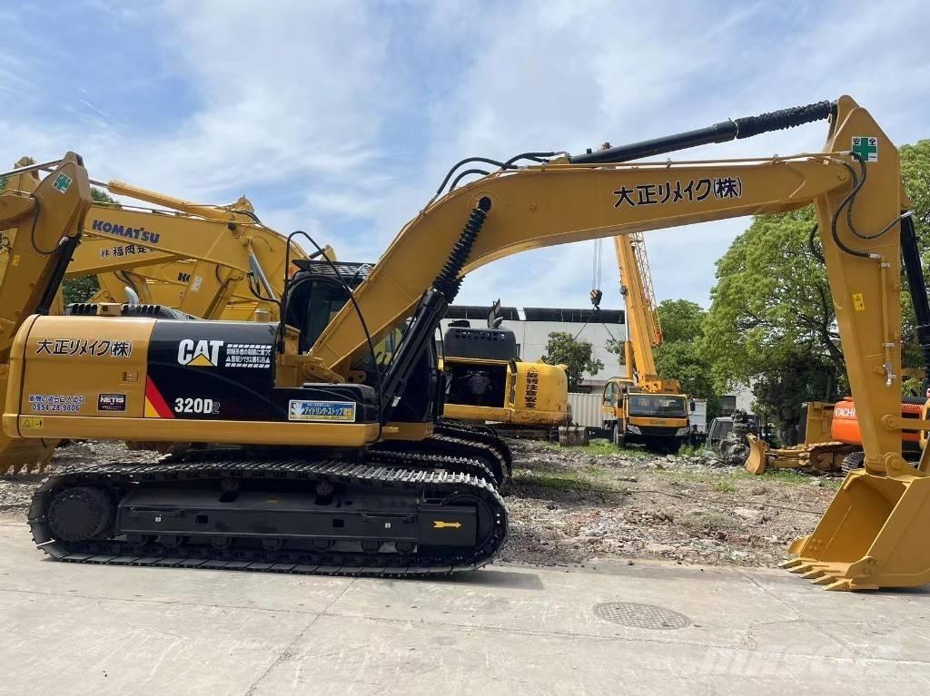 CAT 320 D2 Escavatori cingolati