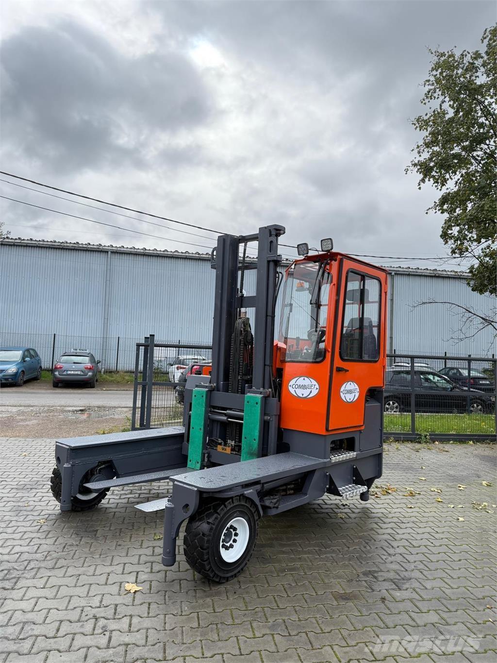 Combilift C5000 XL Carrello elevatore retrattile a 4 vie