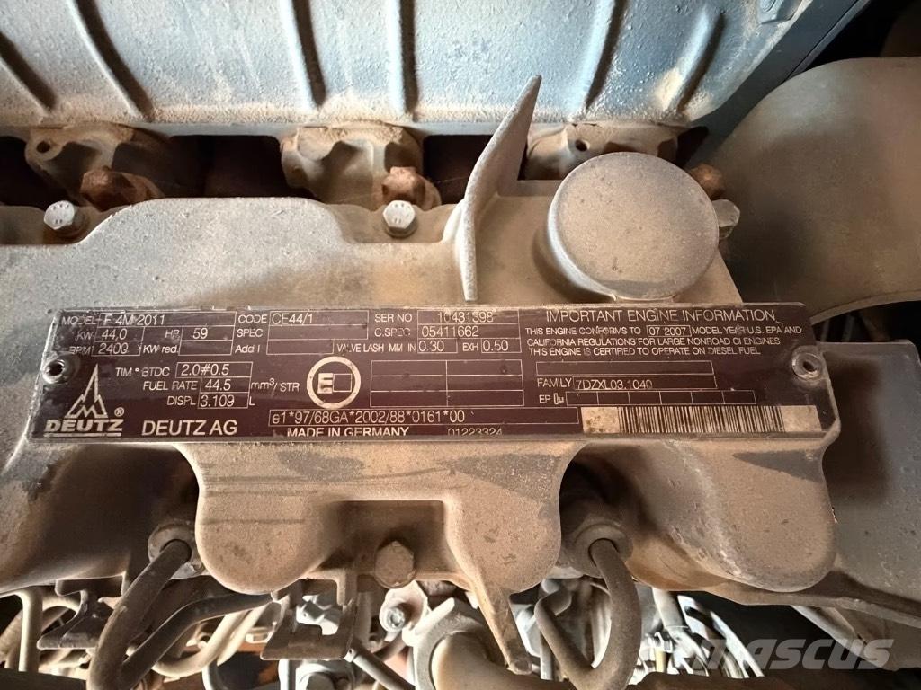 Terex TL 80 Pale gommate