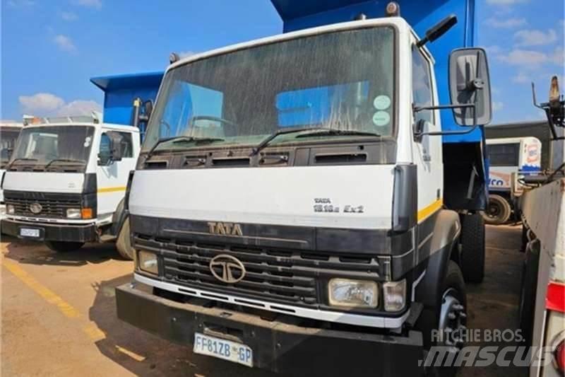 Tata LPK Camion altro