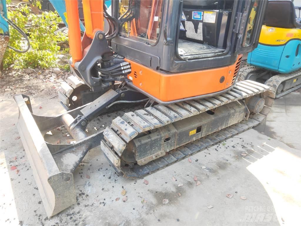 Hitachi ZX 30 U Miniescavatori