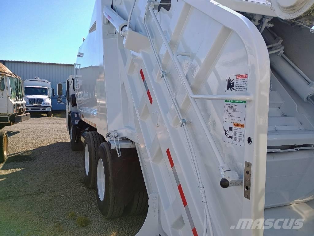  Crane Carrier LE Camion dei rifiuti