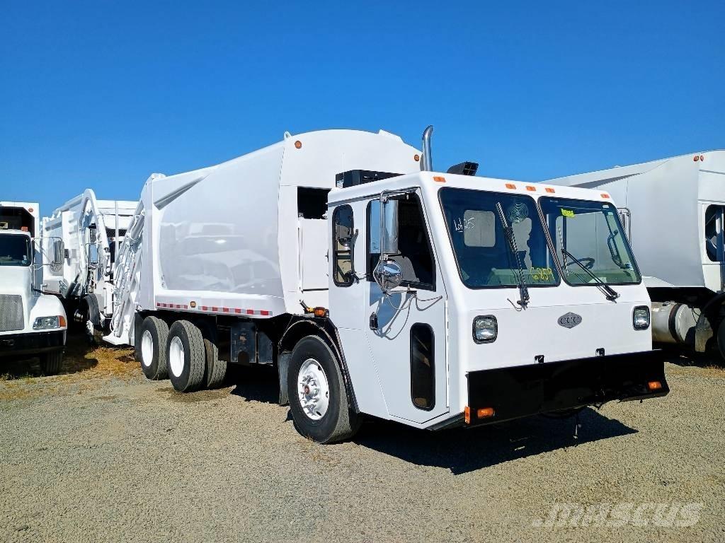  Crane Carrier LE Camion dei rifiuti