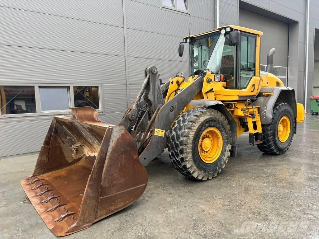 Volvo L 90 G Pale gommate
