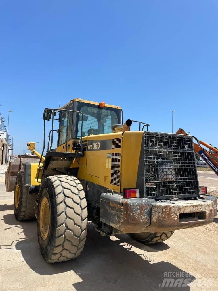 Komatsu WA 380 Pale gommate