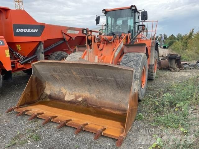 Doosan DL 420-5 Pale gommate