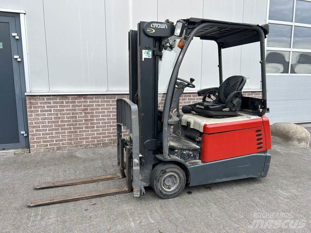 Crown  Carrelli elevatori elettrici