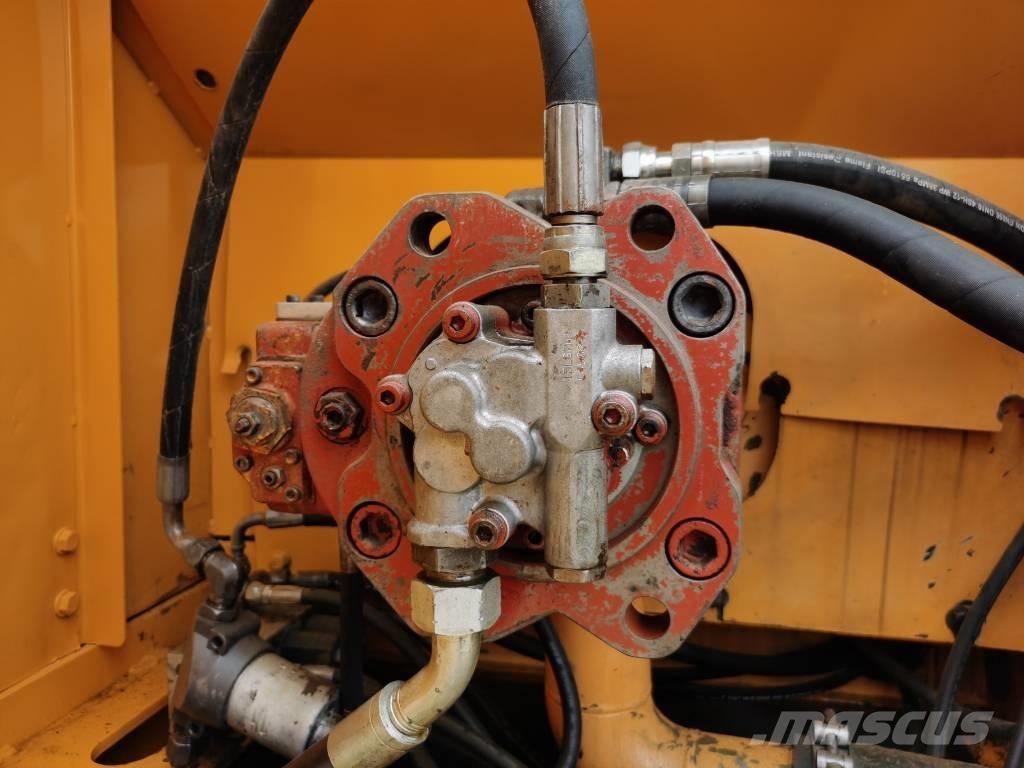 Hyundai R225LC-7 Escavatori cingolati
