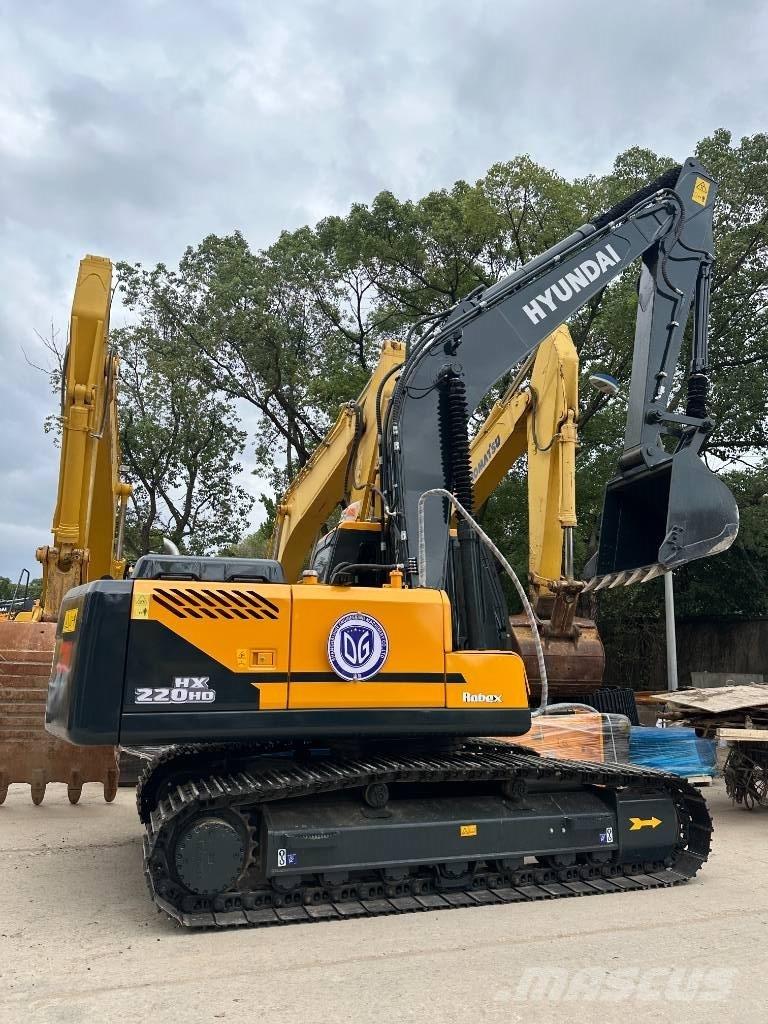 Hyundai HX 220 Escavatori cingolati