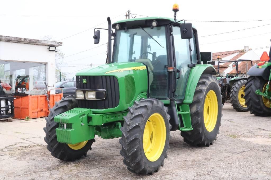 John Deere 6120 Trattori
