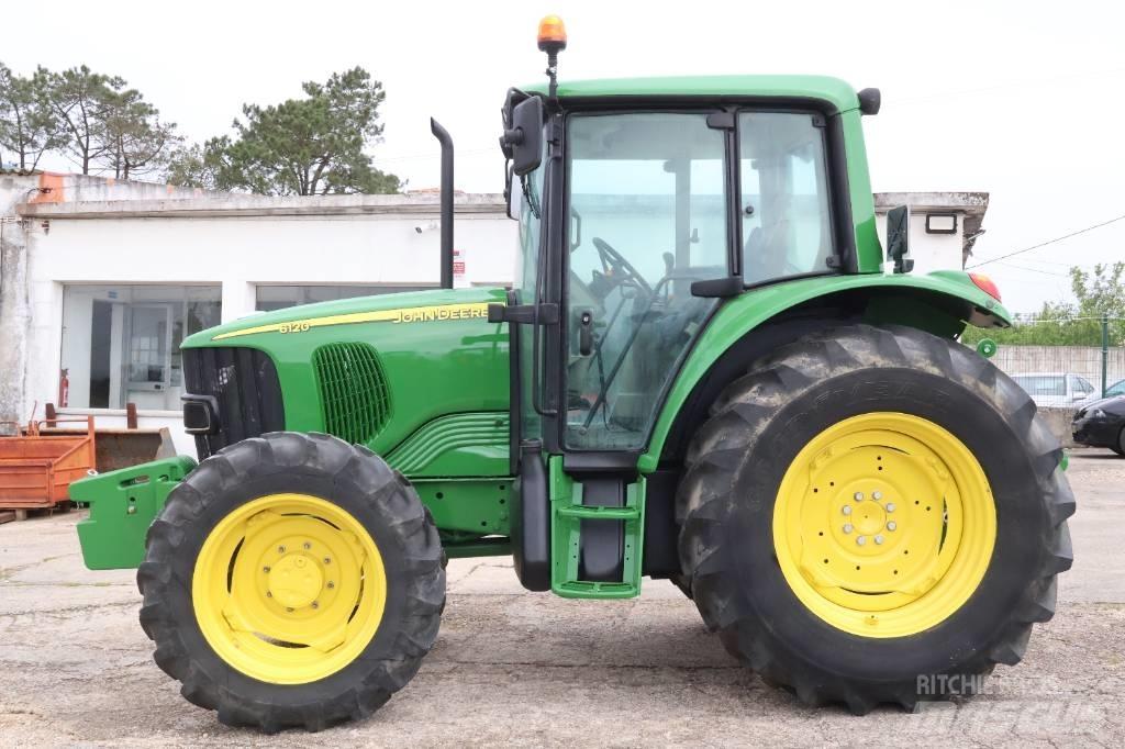 John Deere 6120 Trattori