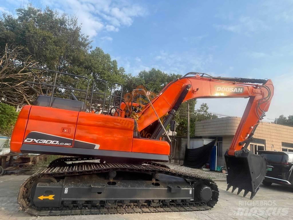 Doosan DX 300 Escavatori cingolati