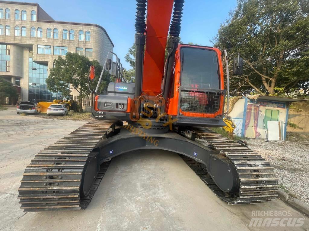 Doosan DX 300 Escavatori cingolati