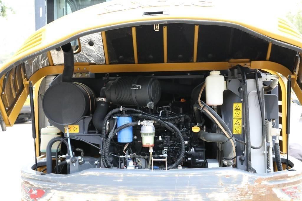 XCMG XE 60 DA Miniescavatori