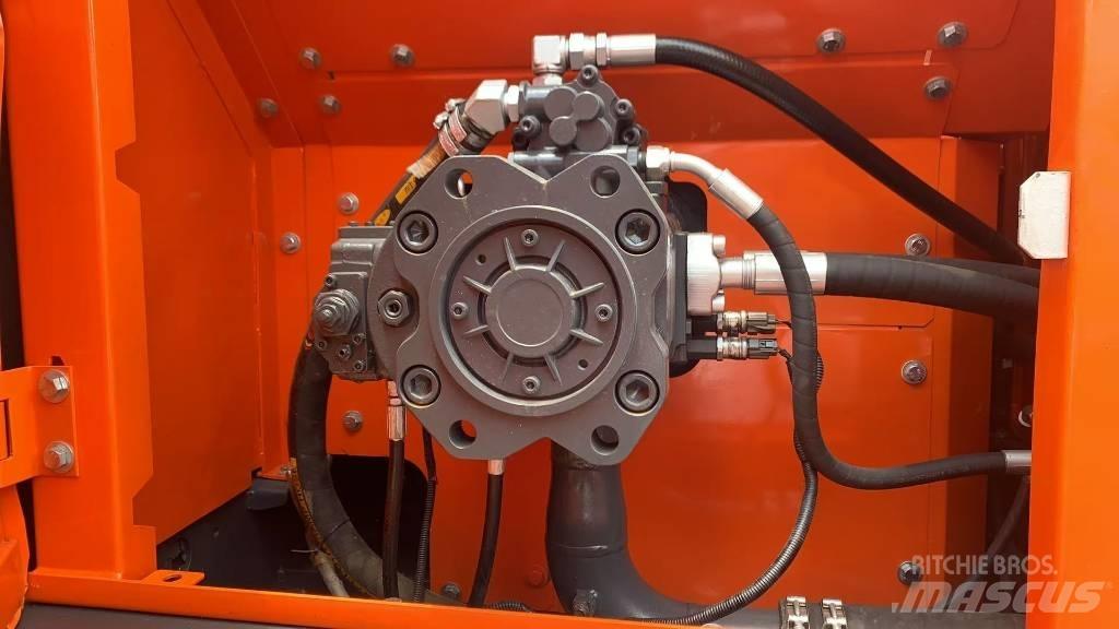 Doosan DX300lc-9 Escavatori cingolati