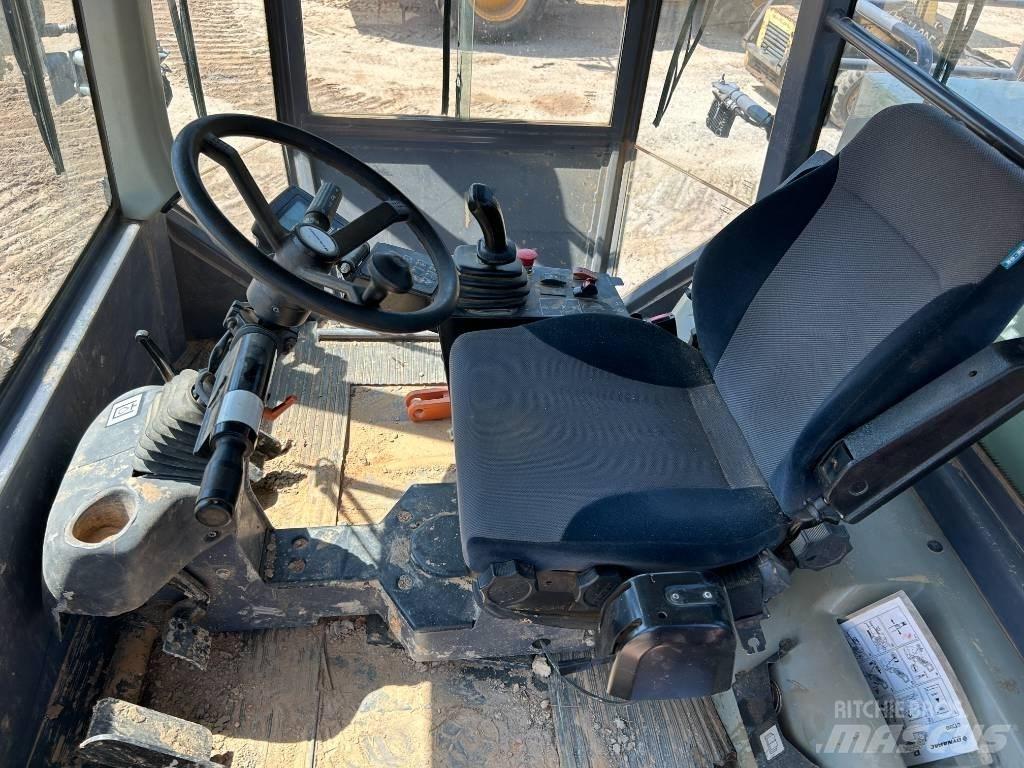 Dynapac CT 3000 Compattatori da suolo